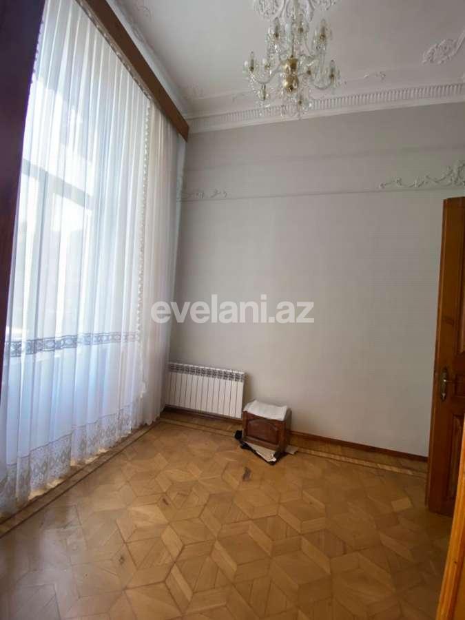 Satılır, köhnə tikili, 5 otaqlı, 240 m², Bakı, Səbail r, Sahil m.