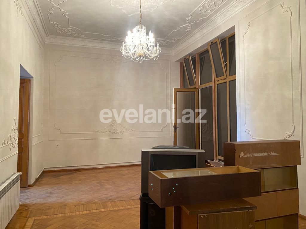 Satılır, köhnə tikili, 5 otaqlı, 240 m², Bakı, Səbail r, Sahil m.