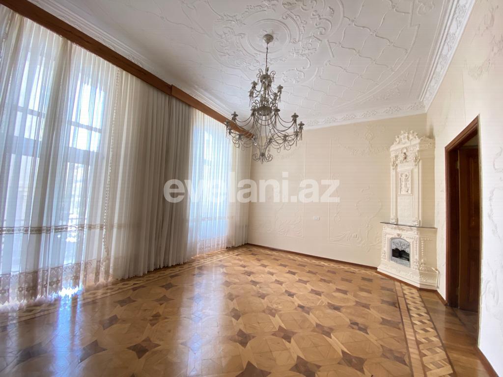 Satılır, köhnə tikili, 5 otaqlı, 240 m², Bakı, Səbail r, Sahil m.