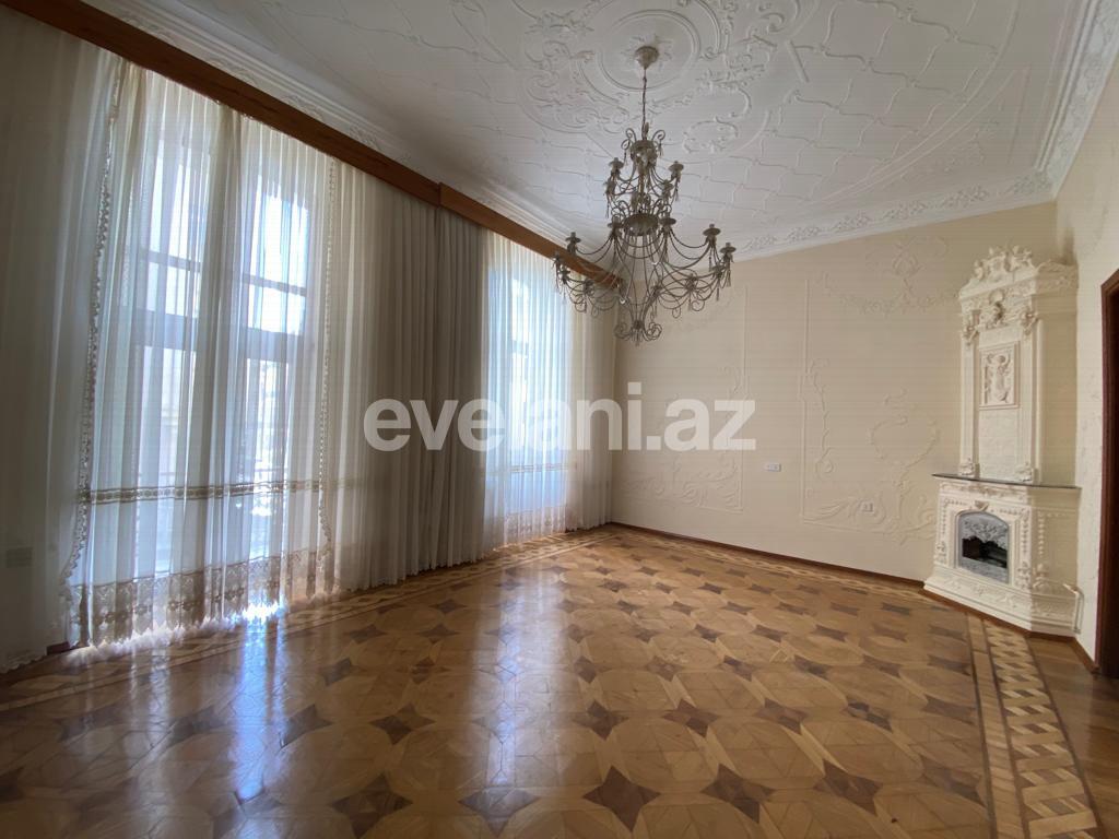 Satılır, köhnə tikili, 5 otaqlı, 240 m², Bakı, Səbail r, Sahil m.