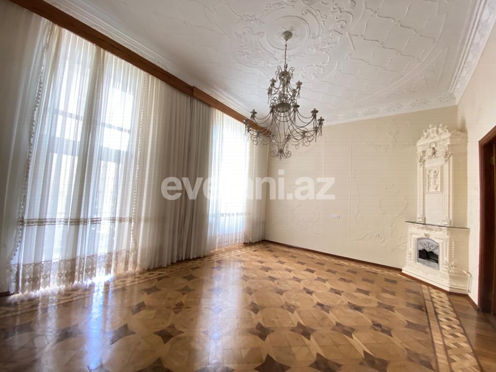 Satılır, köhnə tikili, 5 otaqlı, 240 m², Bakı, Səbail r, Sahil m.