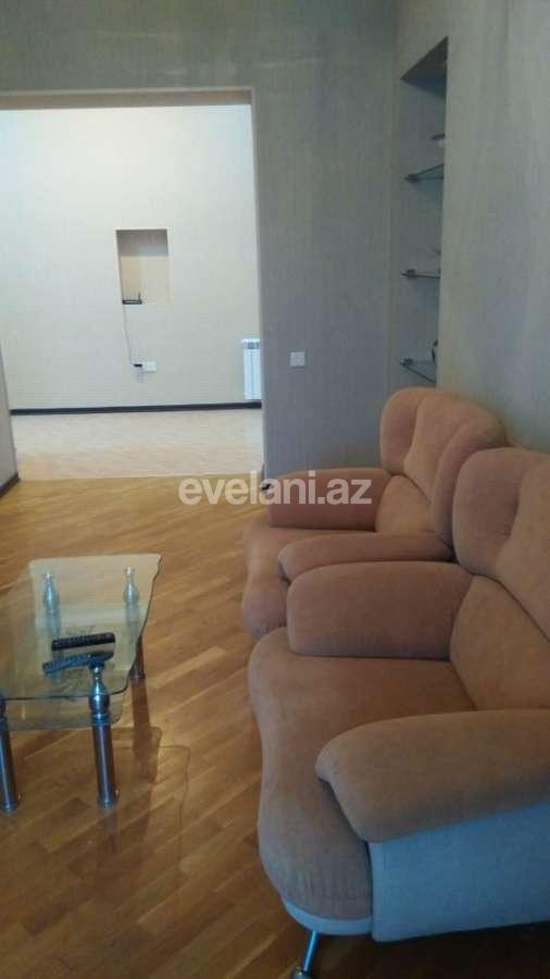 Satılır, köhnə tikili, 2 otaqlı, 69.99 m², Bakı, Səbail r, Sahil m.