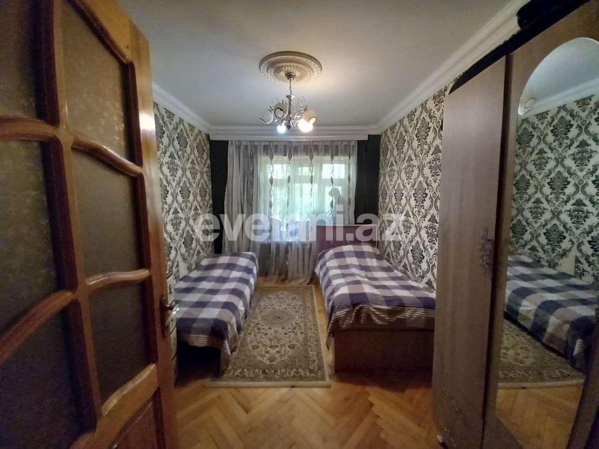 Sale, old building, 3 room, 70 m², Baku, Nizami r, Neftchilar m.