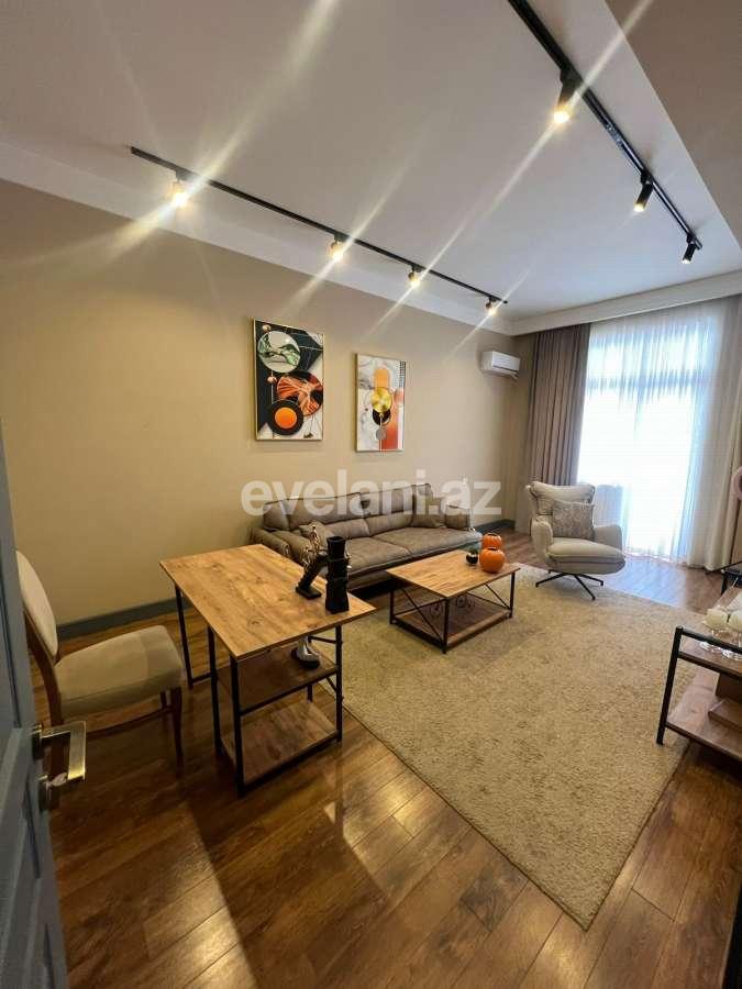 Kirayə verilir, ofis, 5 otaqlı, 200 m², Bakı, Yasamal r, Elmlər Akademiyası m.