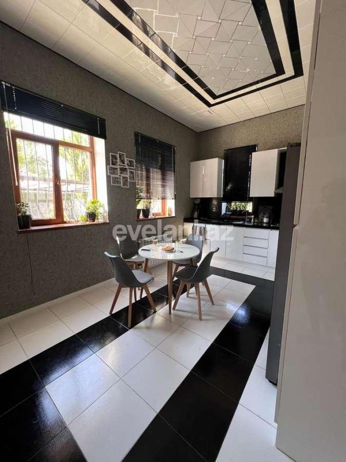 Satılır, həyət evi / bağ, 5 otaqlı, 280 m², Bakı, Abşeron r, Novxanı q.