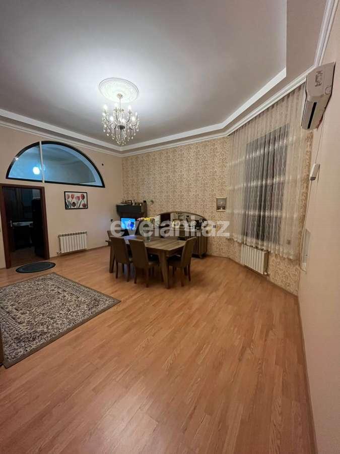 Satılır, köhnə tikili, 2 otaqlı, 62 m², Bakı, Səbail r, Sahil m.
