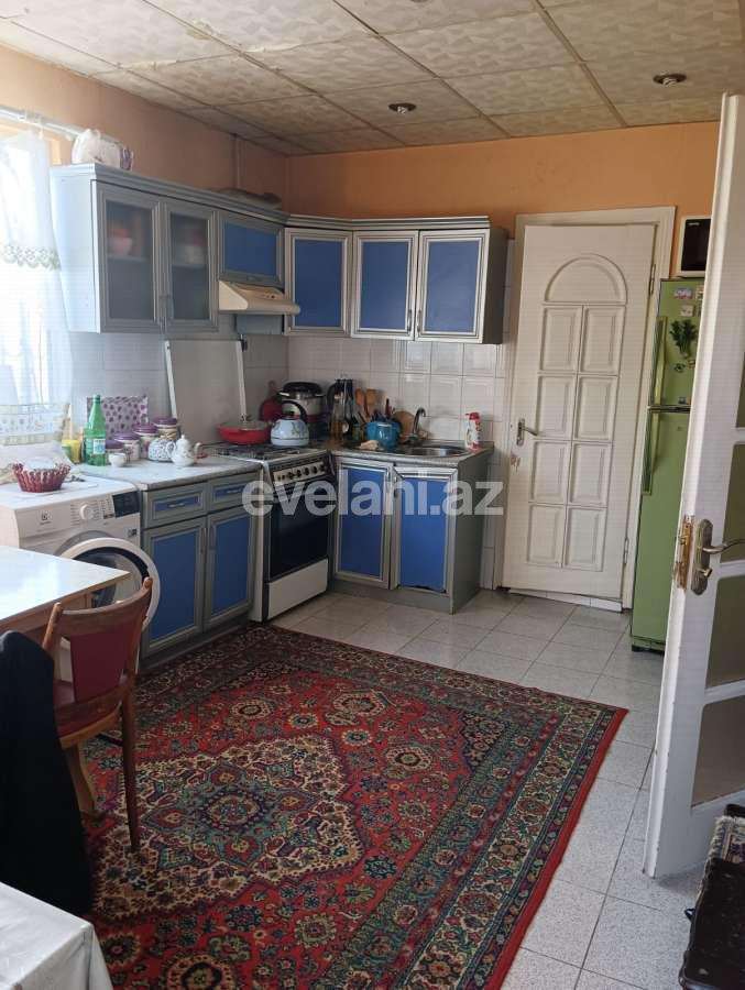 Satılır, köhnə tikili, 2 otaqlı, 60 m², Bakı, Səbail r, Sahil m.