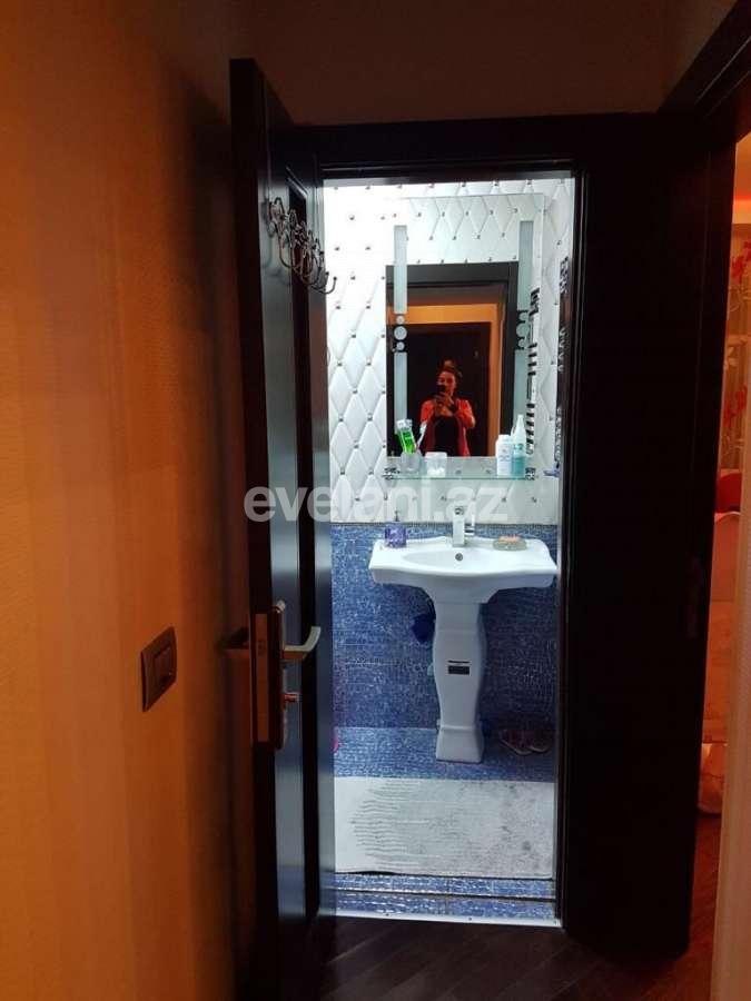 Kirayə verilir, köhnə tikili, 3 otaqlı, 70 m², Bakı, Yasamal r, Elmlər Akademiyası m.