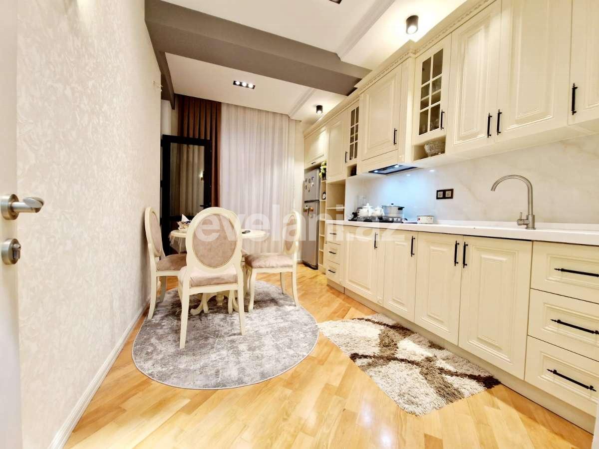 Satılır, yeni tikili, 2 otaqlı, 75 m², Bakı, Nizami r, Qara Qarayev m.