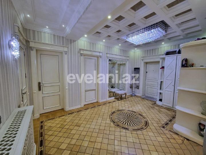 Satılır, yeni tikili, 3 otaqlı, 122 m², Bakı, Binəqədi r, 9-cu mikrorayon q, Memar Əcəmi m.