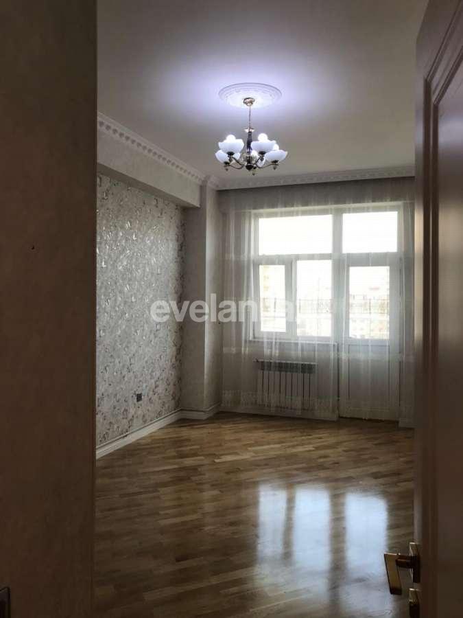 Satılır, yeni tikili, 2 otaqlı, 68 m², Bakı, Binəqədi r, 8-ci mikrorayon q, Azadlıq prospekti m.