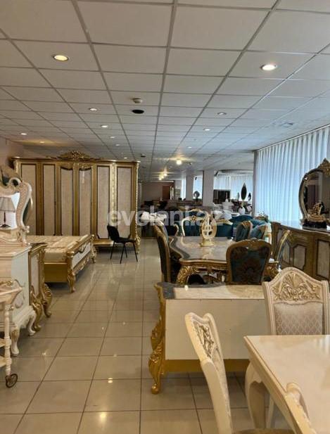 Kirayə verilir, obyekt, 1800 m², Bakı, Yasamal r, İnşaatçılar m.