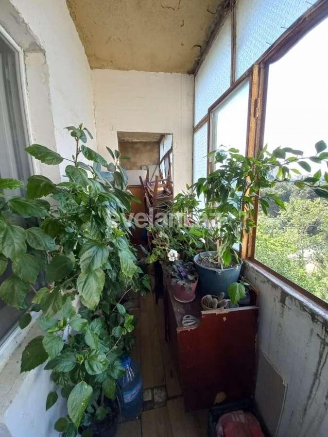 Sale, old building, 3 room, 80 m², Baku, Surakhani r, Gharachukhur d.