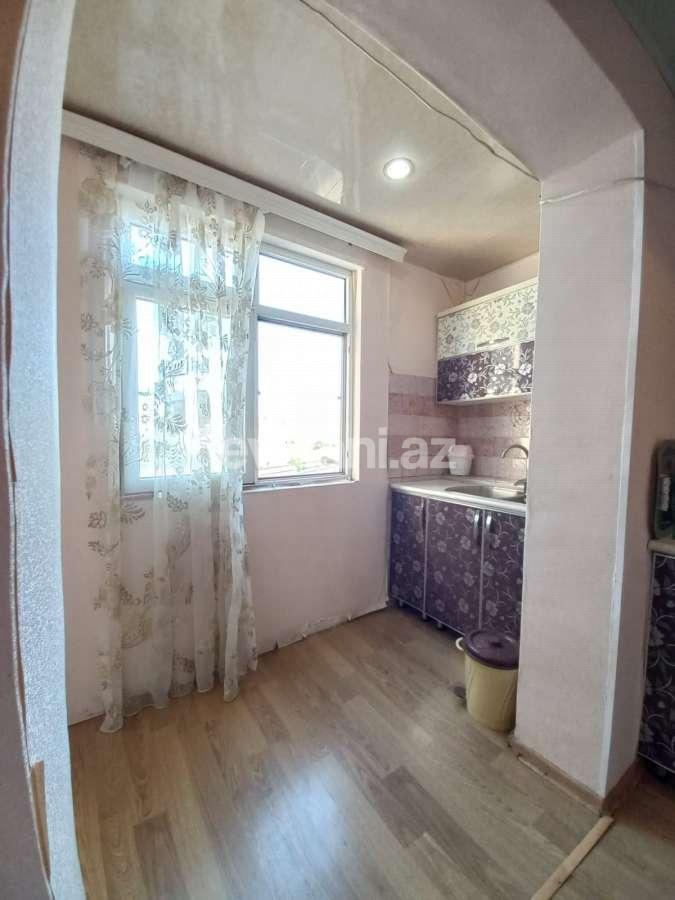 Sale, old building, 3 room, 80 m², Baku, Surakhani r, Gharachukhur d.