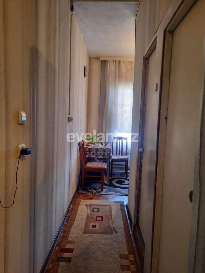 Satılır, köhnə tikili, 2 otaqlı, 52 m², Bakı, Yasamal r.