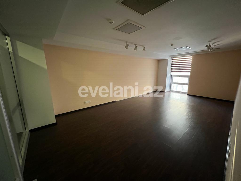 Kirayə verilir, ofis, 30 otaqlı, 3250 m², Bakı, Xətai r, Şah İsmayıl Xətai m.