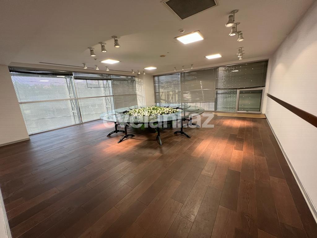 Kirayə verilir, ofis, 30 otaqlı, 3250 m², Bakı, Xətai r, Şah İsmayıl Xətai m.