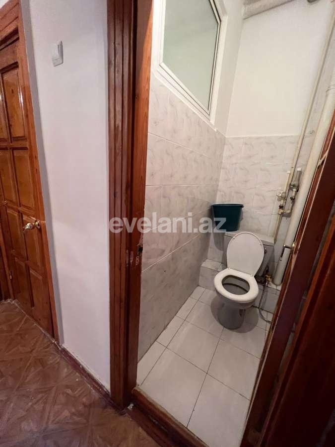 Rent, old building, 2 room, 70 m², Baku, Nizami r, Gara Garayev m.