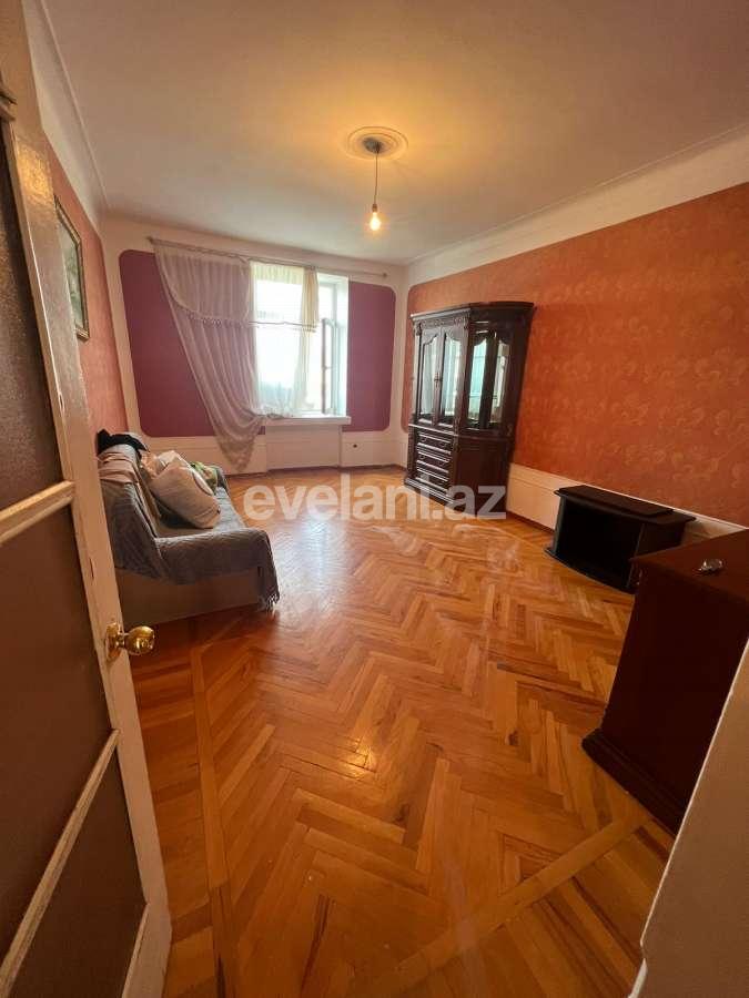 Rent, old building, 2 room, 70 m², Baku, Nizami r, Gara Garayev m.