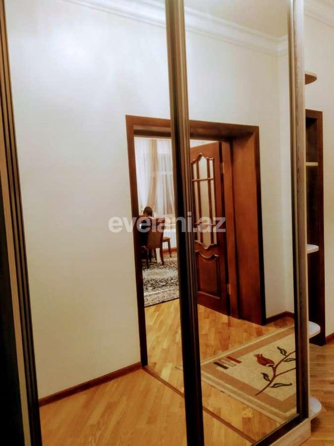 Satılır, villa, 5 otaqlı, 200 m², Bakı, Səbail r, Badamdar q.