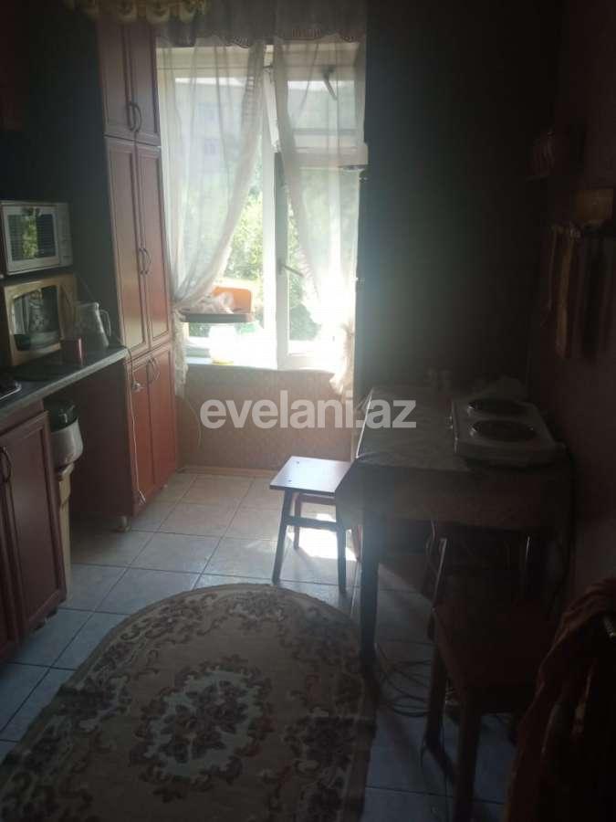 Satılır, köhnə tikili, 3 otaqlı, 100 m², Bakı, Yasamal r, Yasamal q, Elmlər Akademiyası m.