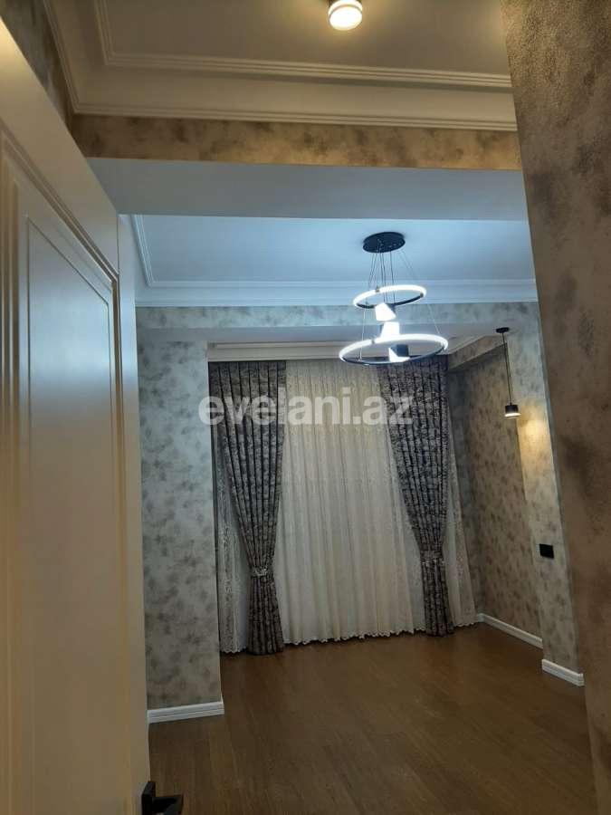 Satılır, yeni tikili, 3 otaqlı, 110 m², Bakı, Binəqədi r, 8-ci mikrorayon q, Azadlıq prospekti m.