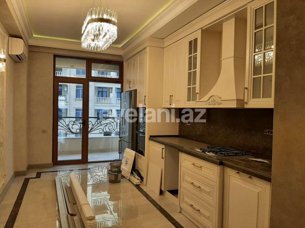 Satılır, yeni tikili, 4 otaqlı, 205 m², Bakı, Nəsimi r, Gənclik m.