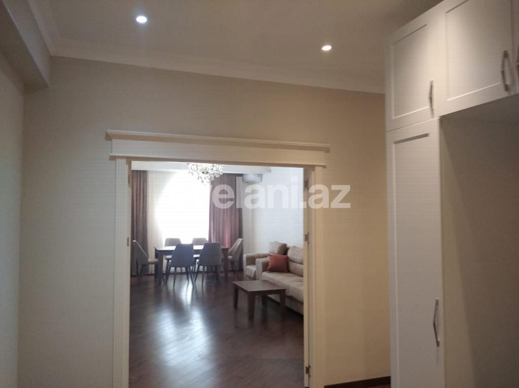 Kirayə verilir, yeni tikili, 3 otaqlı, 130 m², Bakı, Xətai r, Şah İsmayıl Xətai m.
