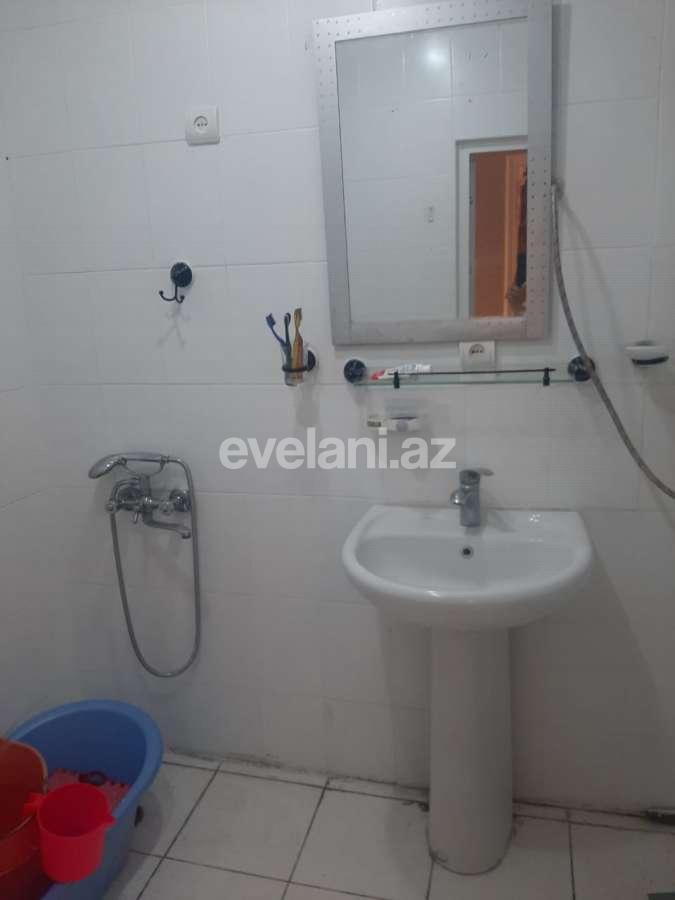 Sale, old building, 3 room, 70 m², Baku, Surakhani r, Gunashli d.