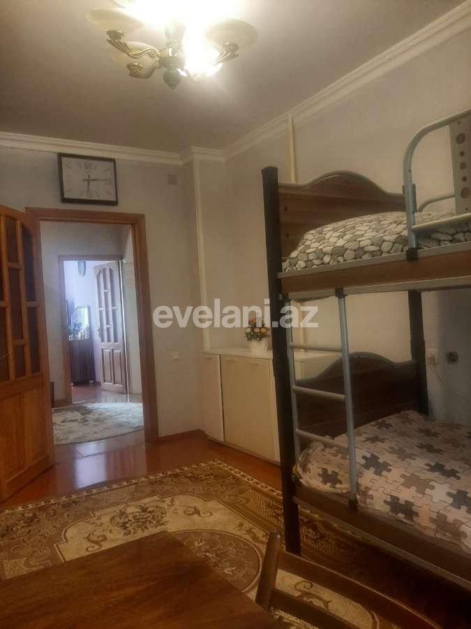 Sale, old building, 3 room, 70 m², Baku, Surakhani r, Gunashli d.