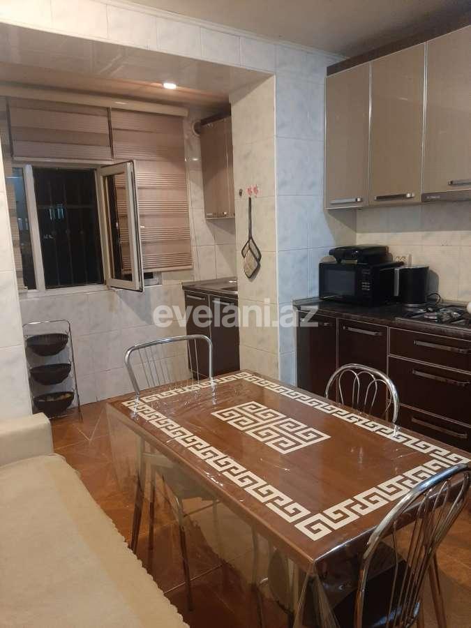 Sale, old building, 3 room, 70 m², Baku, Surakhani r, Gunashli d.