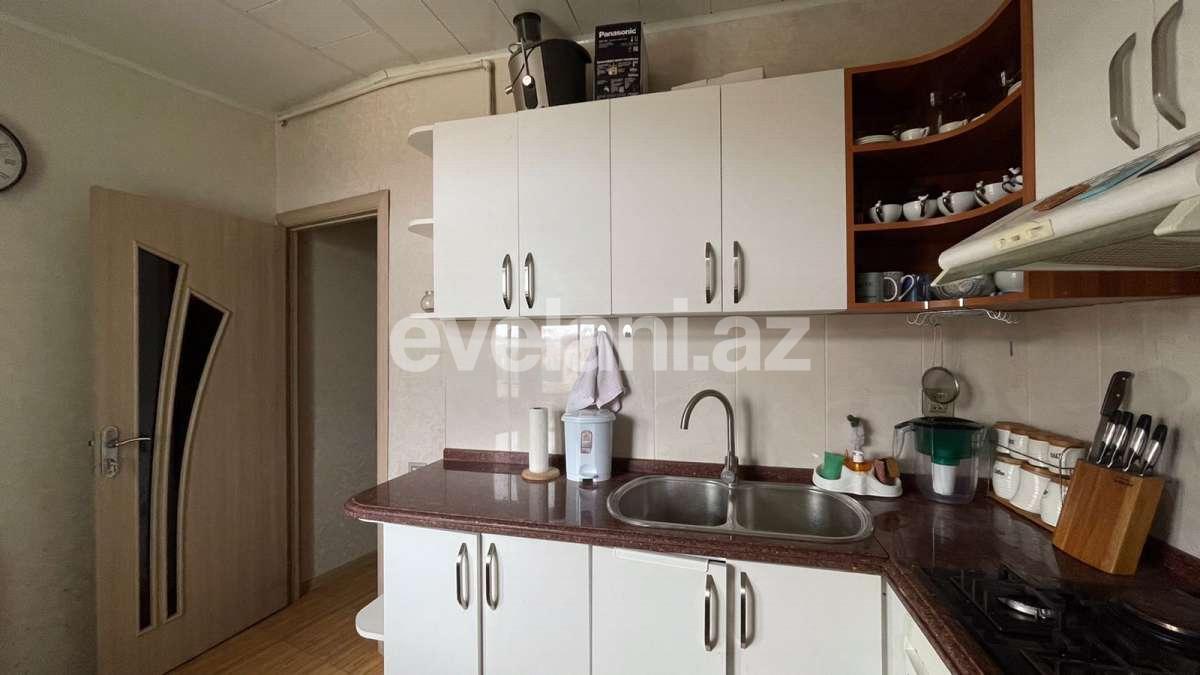 Kirayə verilir, köhnə tikili, 3 otaqlı, 75 m², Bakı, Nizami r, Xalqlar Dostluğu m.