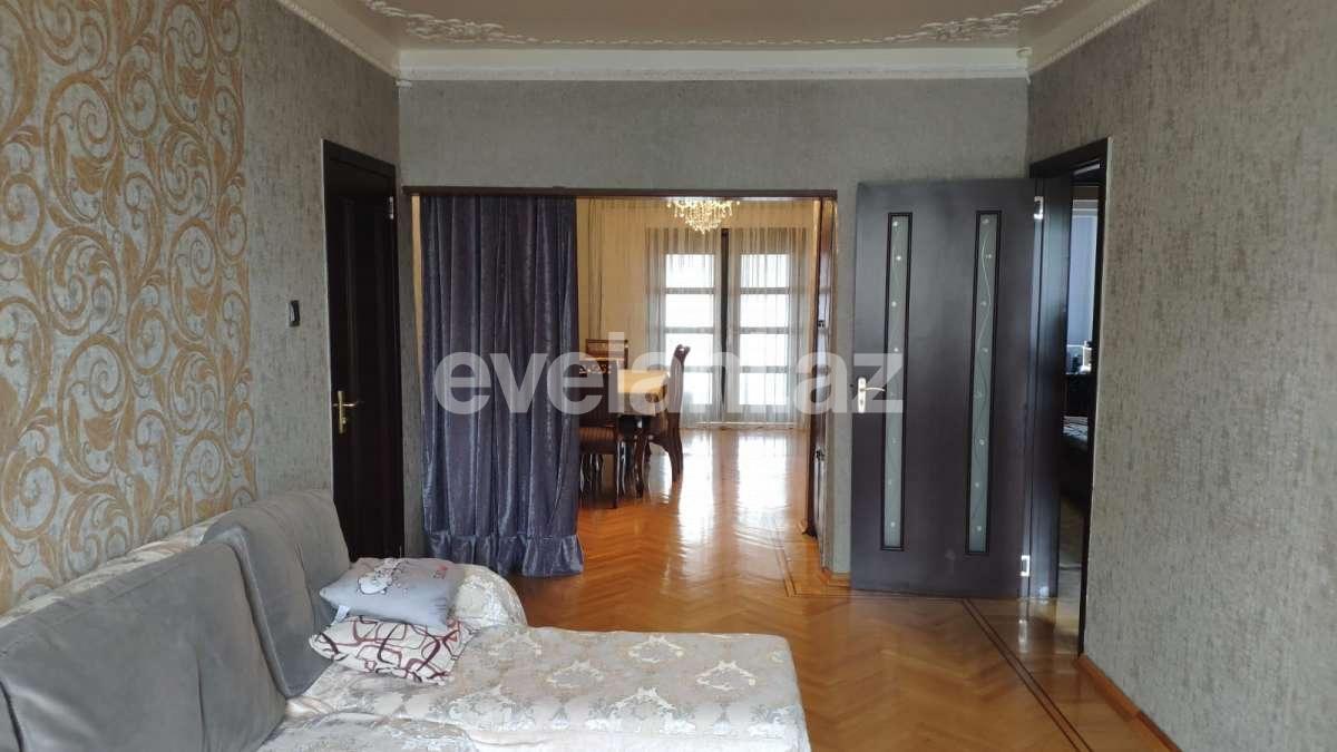 Satılır, köhnə tikili, 5 otaqlı, 120 m², Bakı, Xətai r, Əhmədli q, Əhmədli m.