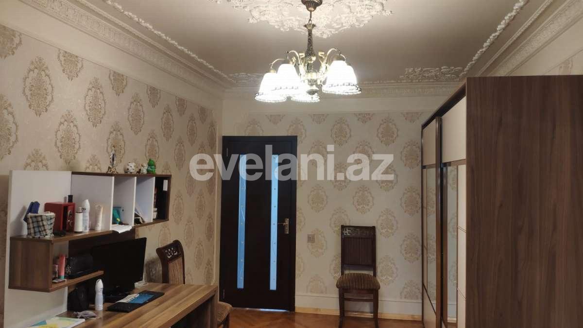 Satılır, köhnə tikili, 5 otaqlı, 120 m², Bakı, Xətai r, Əhmədli q, Əhmədli m.