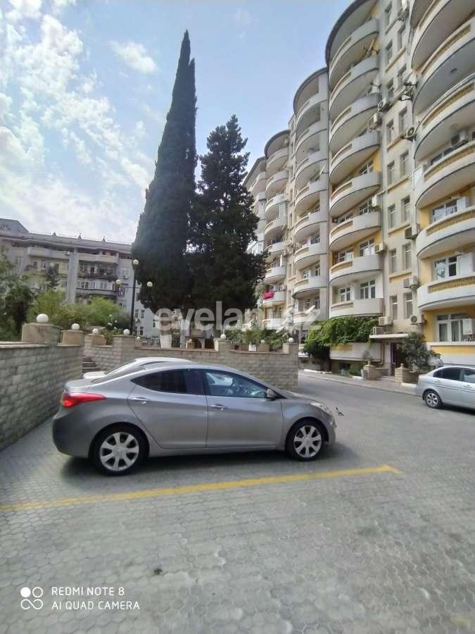 Rent, old building, 2 room, 80 m², Baku, Khatai r, Hazi Aslanov m.