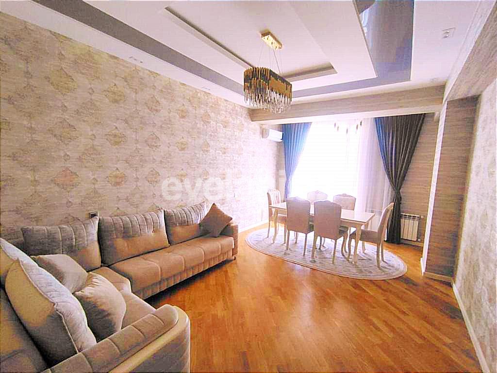 Kirayə verilir, yeni tikili, 3 otaqlı, 120 m², Bakı, Nizami r, Neftçilər m.