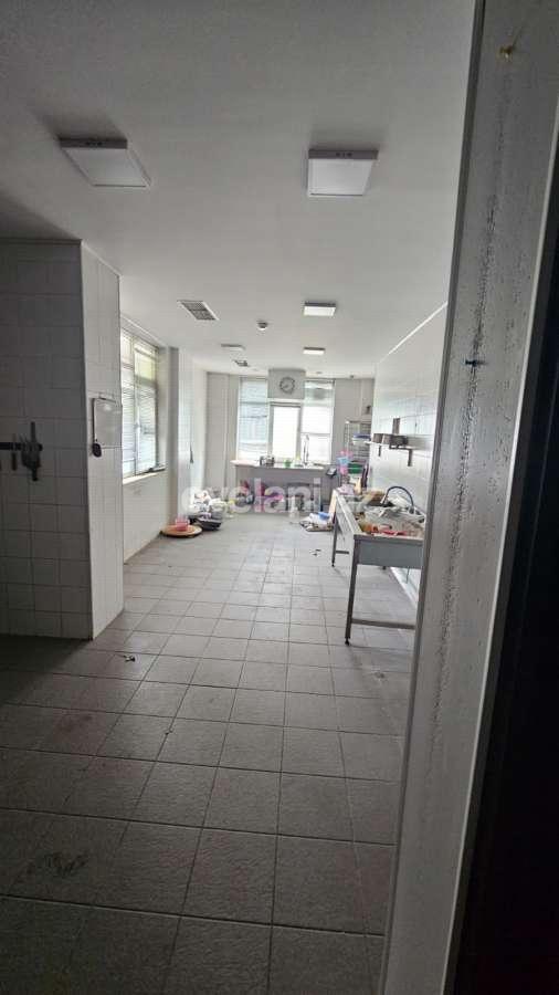 Kirayə verilir, obyekt, 1400 m², Bakı, Nəsimi r.