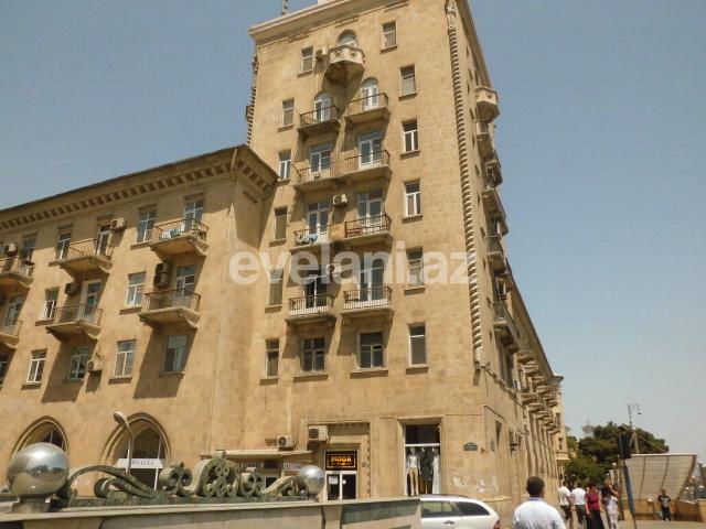 Satılır, köhnə tikili, 3 otaqlı, 74.98 m², Bakı, Nərimanov r, Nəriman Nərimanov m.