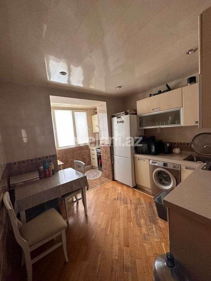 Satılır, köhnə tikili, 4 otaqlı, 88 m², Bakı, Xətai r, Həzi Aslanov q, Əhmədli m.