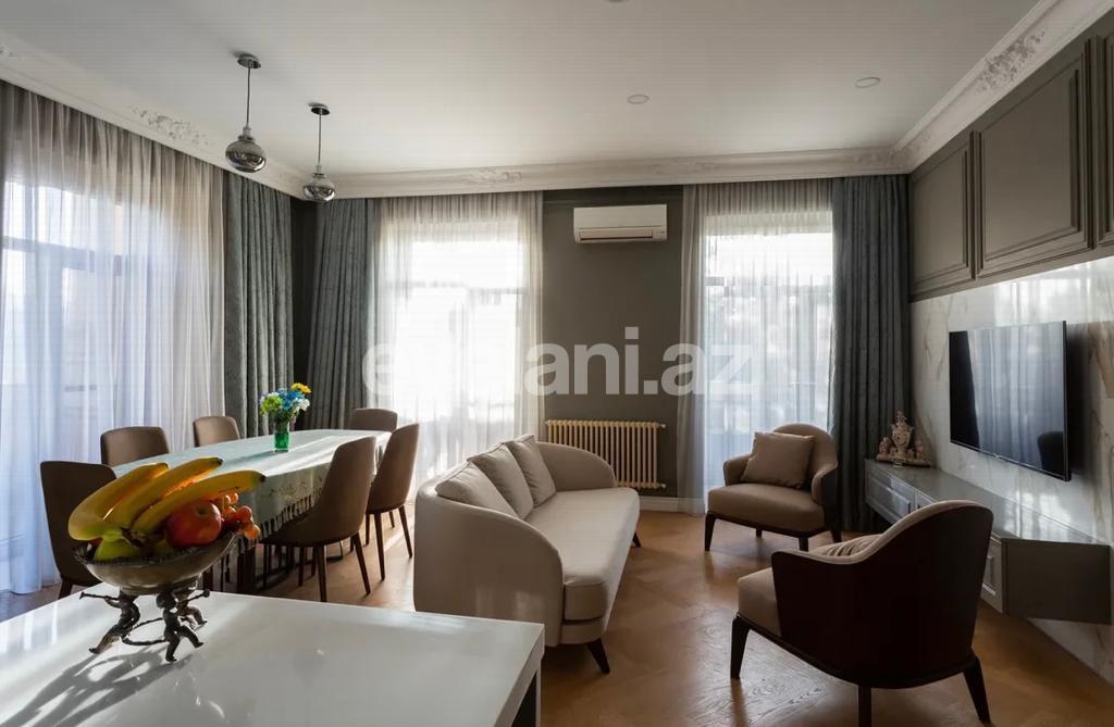 Satılır, köhnə tikili, 3 otaqlı, 115 m², Bakı, Səbail r, Sahil m.