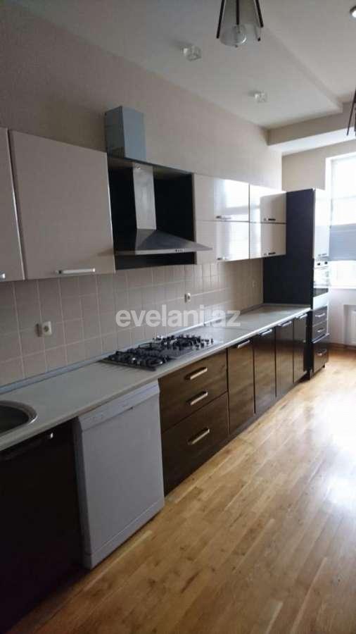 Kirayə verilir, yeni tikili, 4 otaqlı, 200 m², Bakı, Xətai r, Şah İsmayıl Xətai m.