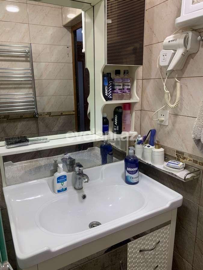 Продаётся, вторичка, 5-комнаты, 110 m², Баку, Низаминский r, Кара Караев m.