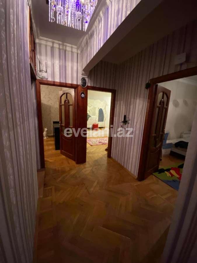 Kirayə verilir, köhnə tikili, 3 otaqlı, 80 m², Bakı, Binəqədi r, 8-ci mikrorayon q, Azadlıq prospekti m.