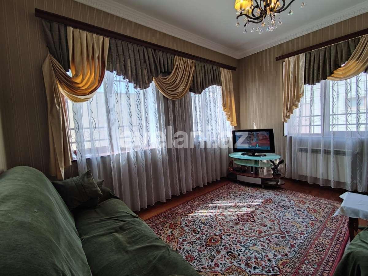 Satılır, həyət evi / bağ, 8 otaqlı, 390 m², Bakı, Səbail r, Badamdar q.
