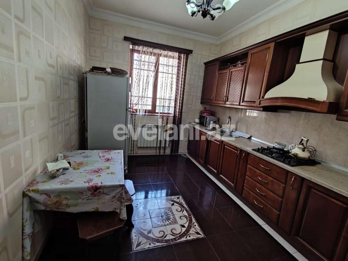 Satılır, həyət evi / bağ, 8 otaqlı, 390 m², Bakı, Səbail r, Badamdar q.