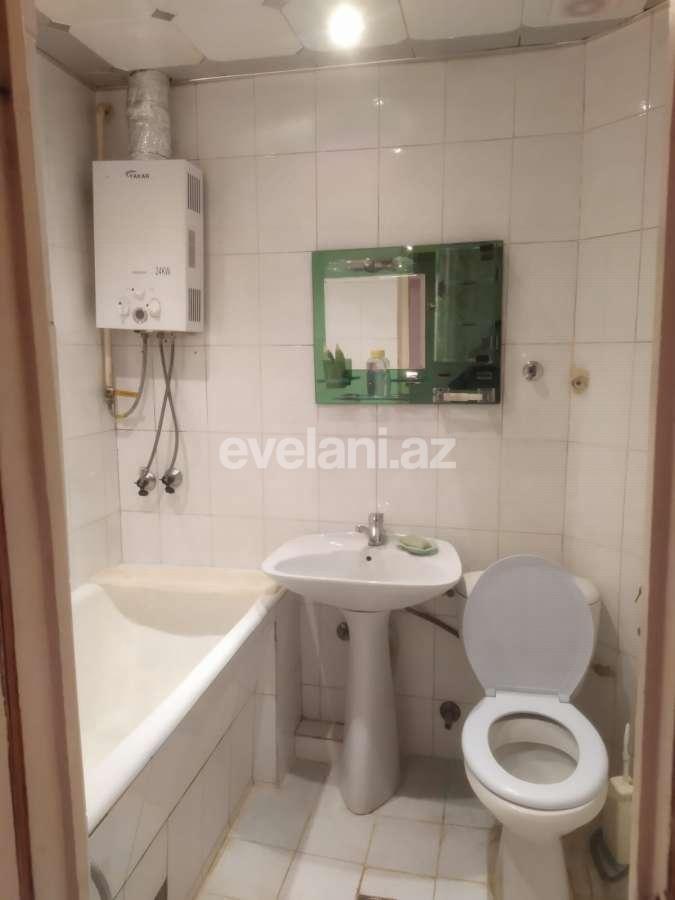 Satılır, köhnə tikili, 2 otaqlı, 42 m², Bakı, Yasamal r, İnşaatçılar m.