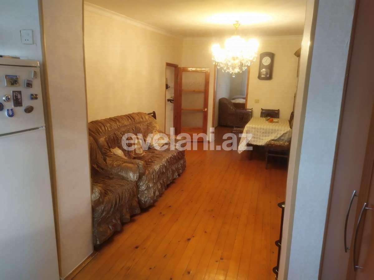 Satılır, köhnə tikili, 2 otaqlı, 42 m², Bakı, Yasamal r, İnşaatçılar m.