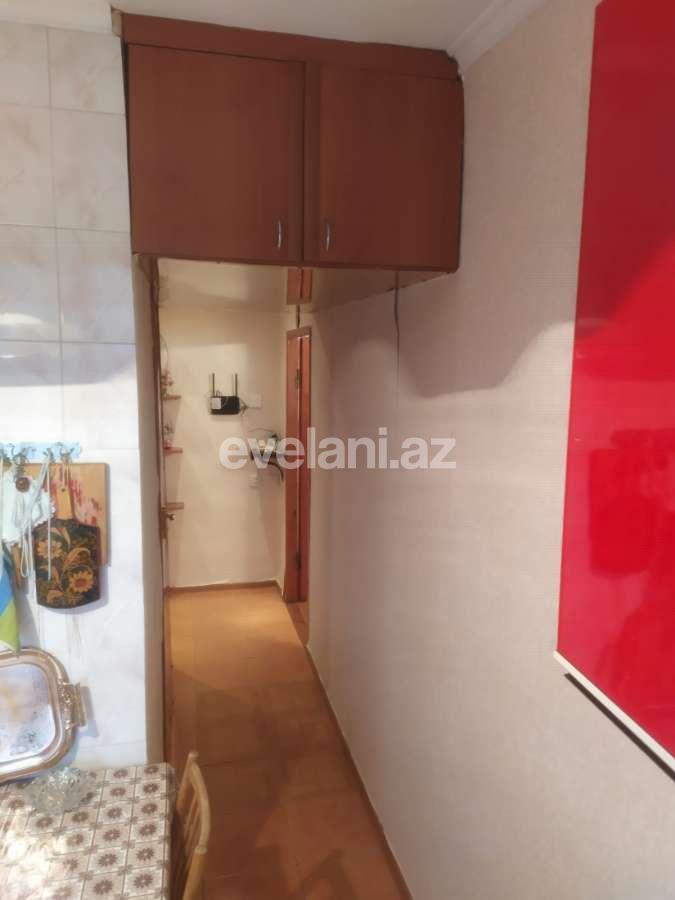 Satılır, köhnə tikili, 2 otaqlı, 42 m², Bakı, Yasamal r, İnşaatçılar m.