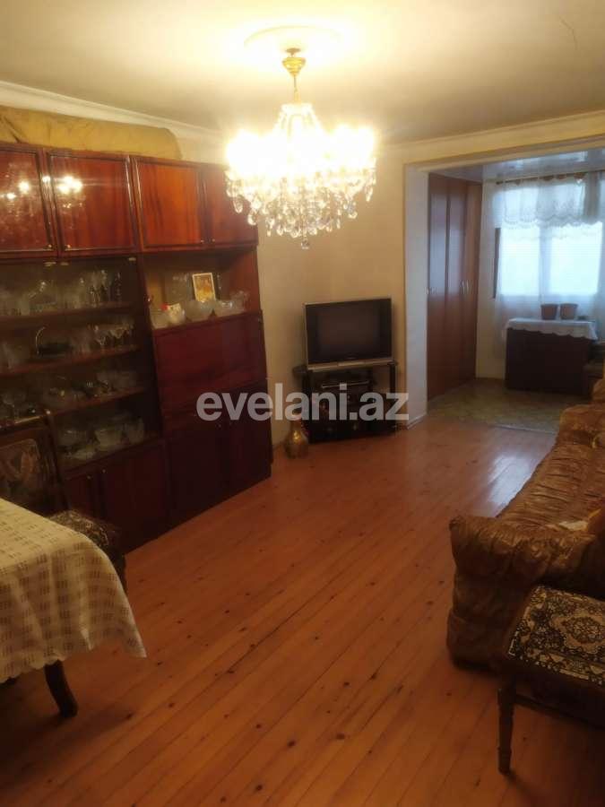 Satılır, köhnə tikili, 2 otaqlı, 42 m², Bakı, Yasamal r, İnşaatçılar m.