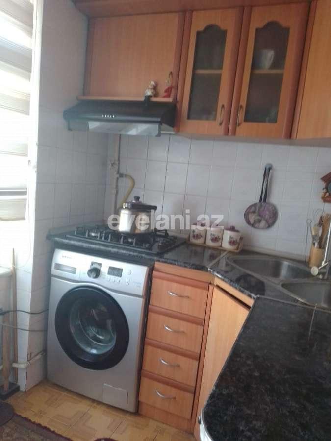 Satılır, köhnə tikili, 3 otaqlı, 70 m², Bakı, Səbail r, Badamdar q.